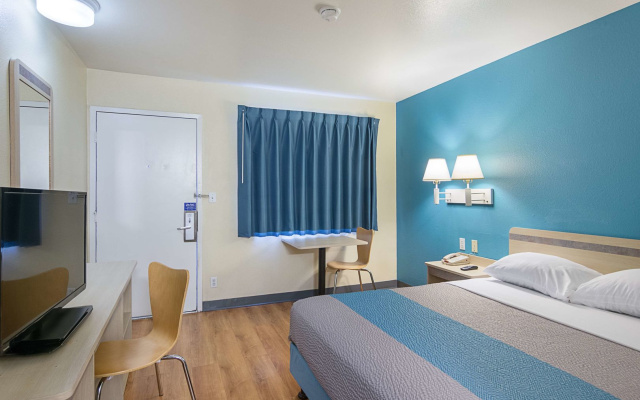 Motel 6 Fredericksburg, VA - North