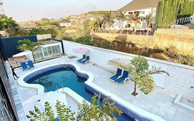 Smart Emmanuel's Place