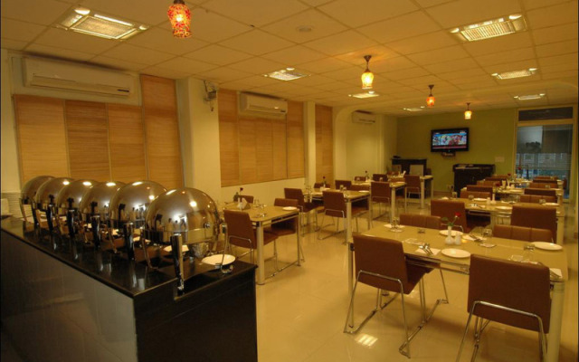 Clarks Inn Nehru Place