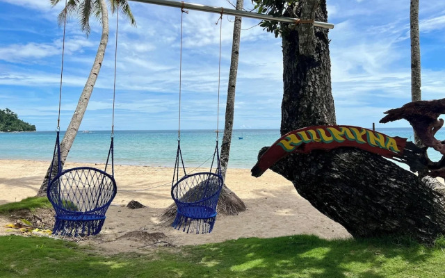 Hill Myna Beach Cottages