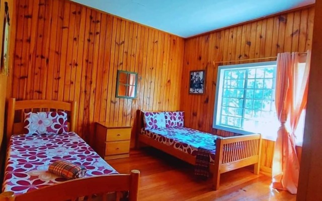 Rooms At An American-Style Cabin