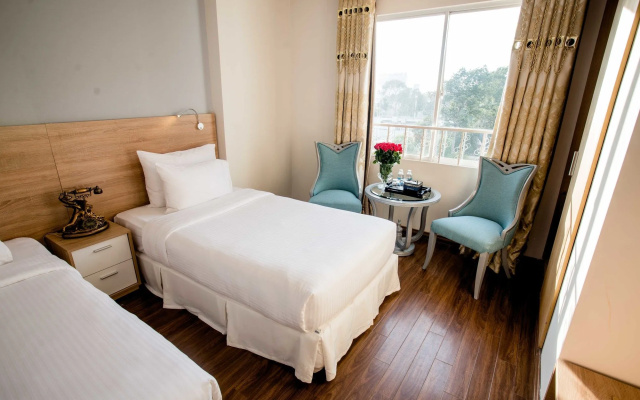 Jovia Hotel