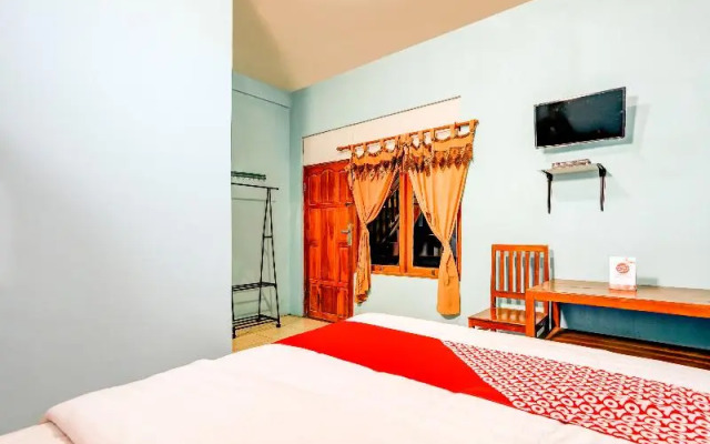 Guest House Parangtritis by OYO Rooms