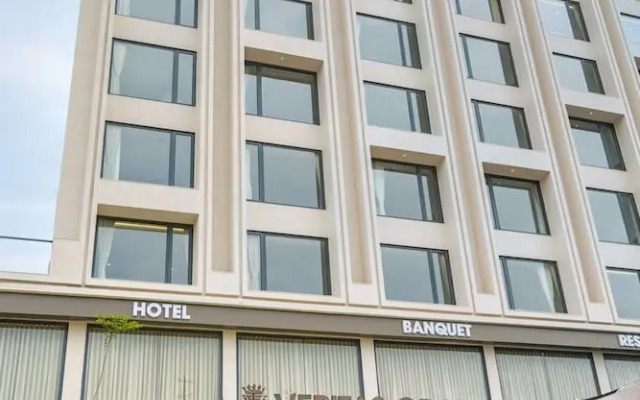 Hotel Veritas Grand