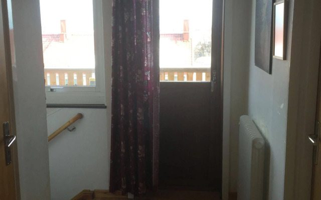 RIBO Apartment Triangel