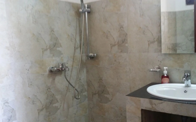 Airport Beach Villa