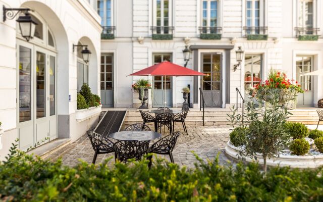 Aigle Noir Hotel Fontainebleau -  MGallery Collection