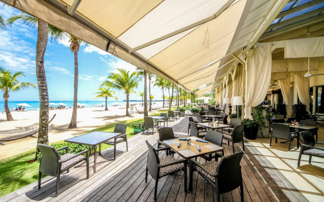 Courtyard by Marriott Isla Verde Beach Resort