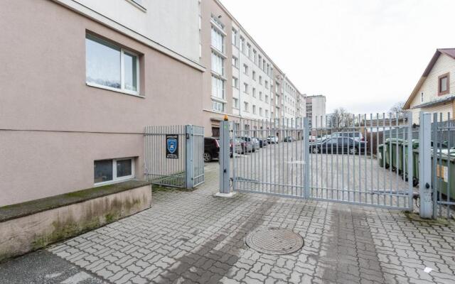3 room central apartmend 90m2 free parking