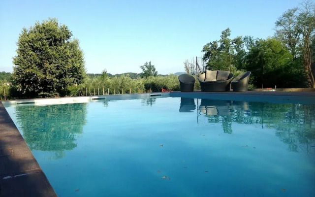 Apartment in Iseo With Swimming Pool