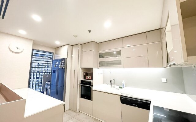 River Gate Apartment D1