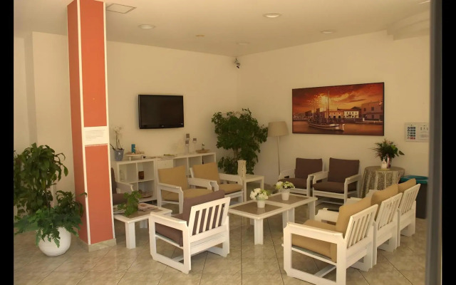 Little Hotel