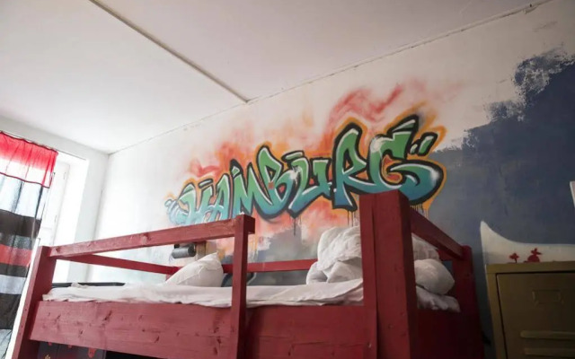 Instant Sleep Backpacker Hostel