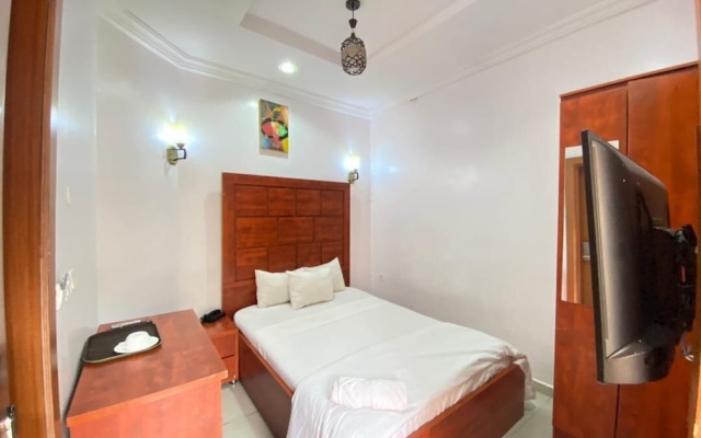 Bintoo Hotel Limited