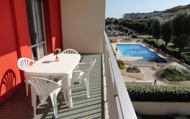 Apartment in a Residence With Pool