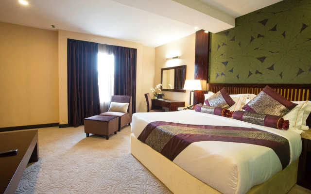 Royale Signature Hotel