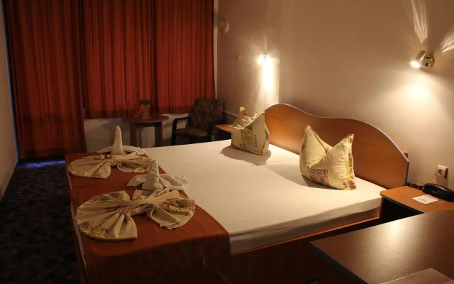 Hotel Kamchia Park