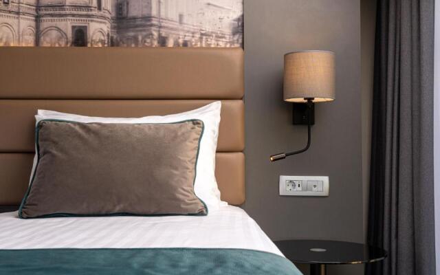 Golden Tulip