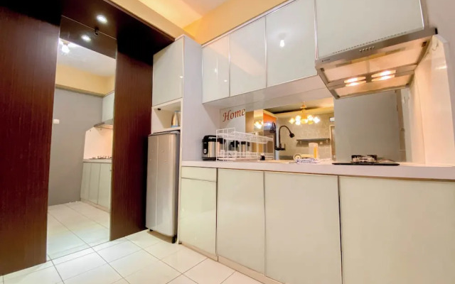 Urban 3Br At Apartment Gateway Ahmad Yani Cicadas