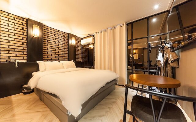 Jamsil Traum Hotel
