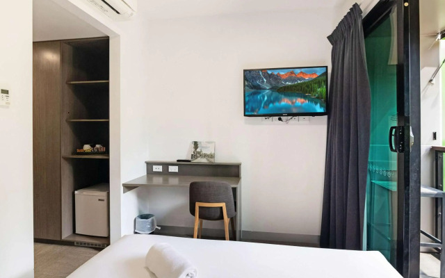 Ibis Darwin Airport Hotel