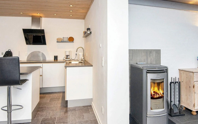 10 Person Holiday Home in Glesborg-by Traum