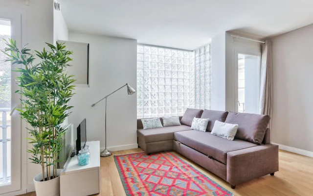 Buttes Chaumont- Appartement Familial