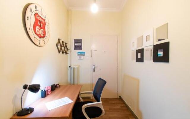 The Gallery Apartment