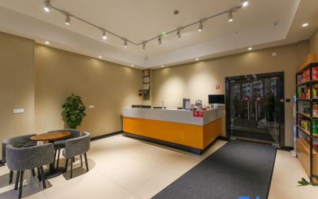 Pod Inn Yanxuan Hotel (Shanghai Long-Distance Bus Terminal)