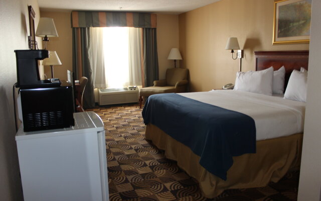 Holiday Inn Express & Suites Thomasville by IHG