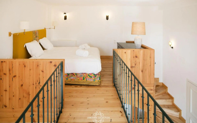 Alfama Deluxe Duplex 53 by Lisbonne Collection