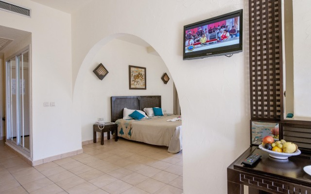 Welcome Meridiana Resort - Families and Couples Only