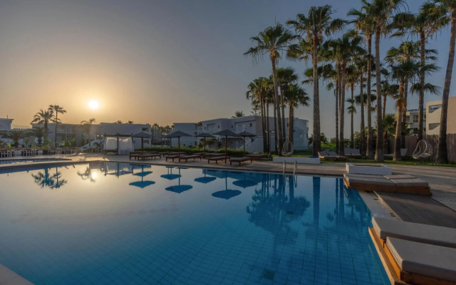 Delfina Tropic Beach