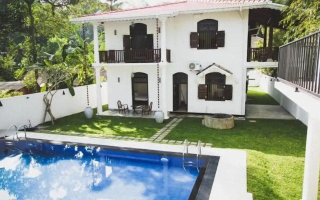 Villa Frangipani