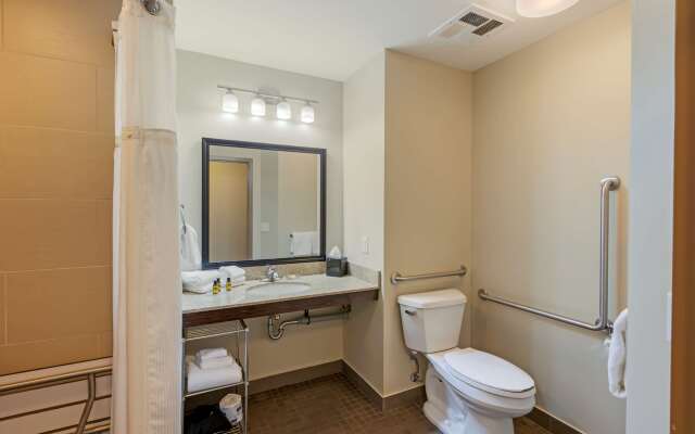 Best Western Plus Walkerton Hotel & Conference Centre