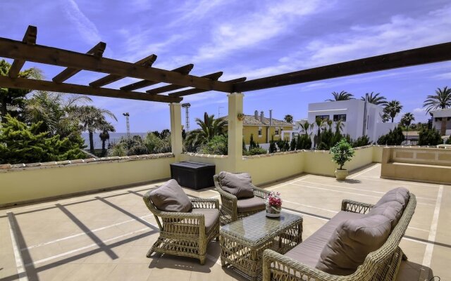 Exquisite Villa 50m To Beach