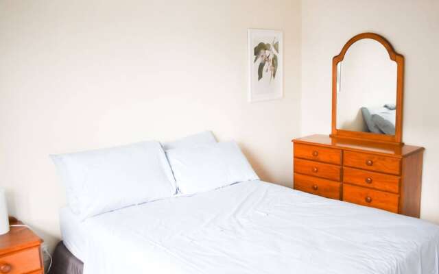 Stunning 2 Bedroom CBD Apartment