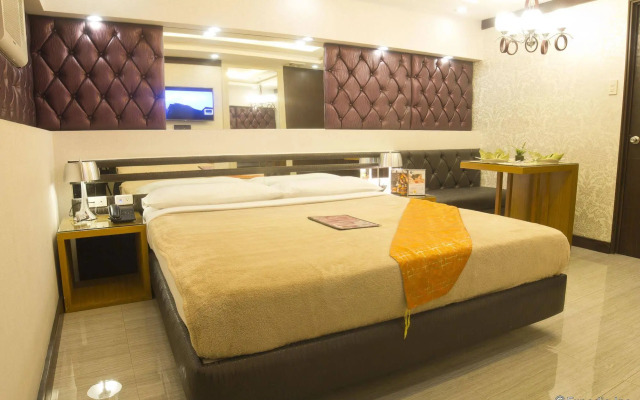 Victoria Court Las Piñas