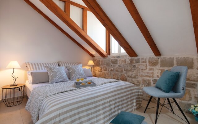 Apartments Vauquer