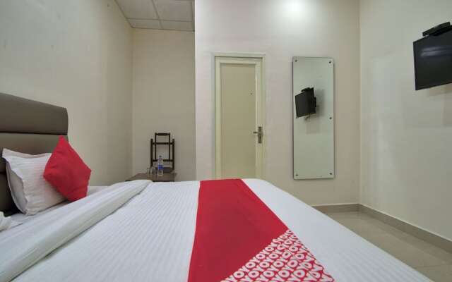 Oyo 7025 Hotel Lake View