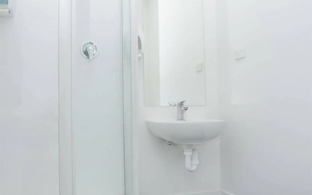 The Setup on Dixon - Hostel
