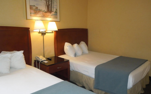 Travelodge by Wyndham Silver Spring