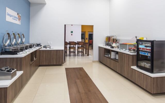 Holiday Inn Express Manzanillo