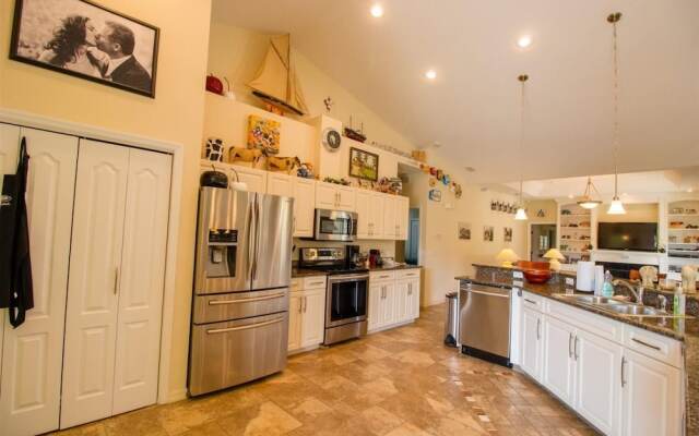 Villa Eagle - Executive - 3 Bedroom