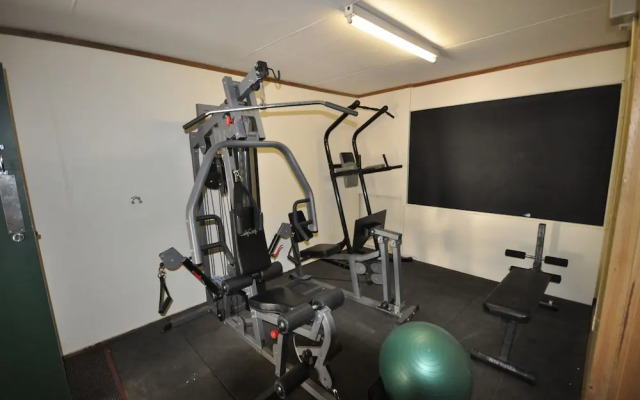 Dylene Caravan Park - 2 Br Family Cabin With Air