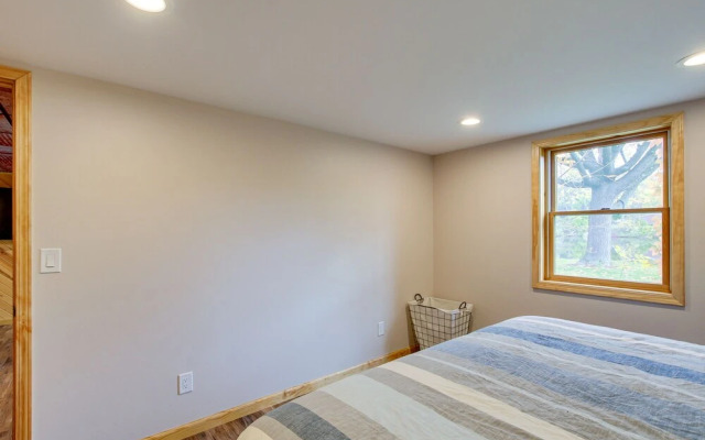 Charming Clintonville Retreat - Relax & Kayak!