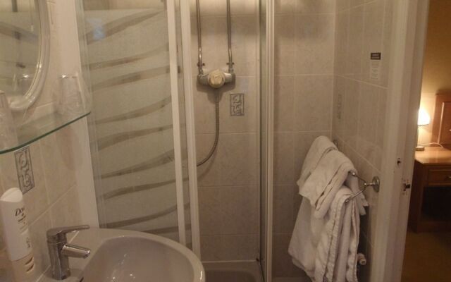 The Shaw Country Hotel