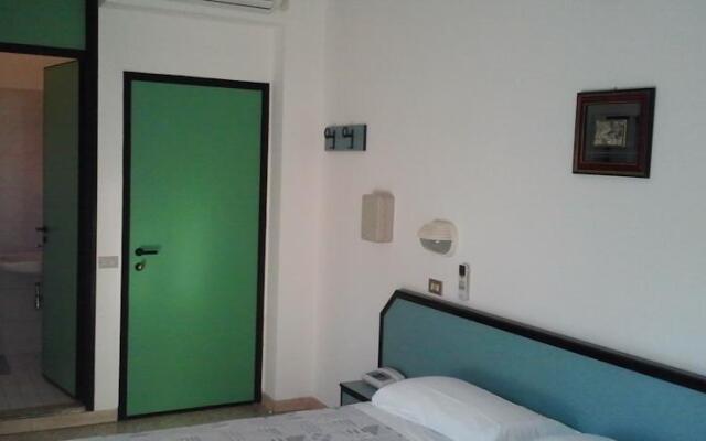 Hotel Caravelle