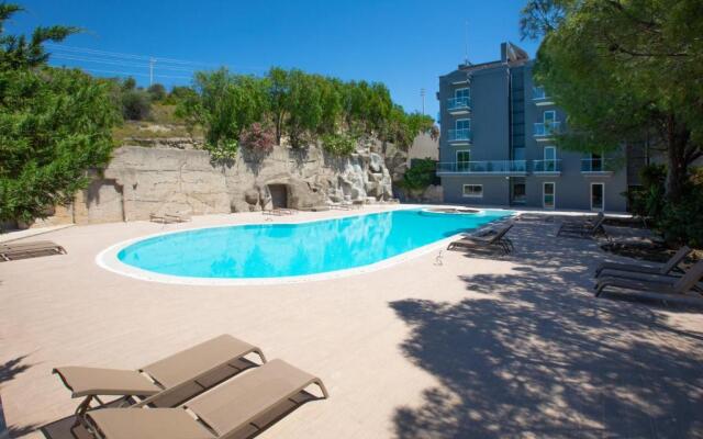 Aegean Apartments - Cesme