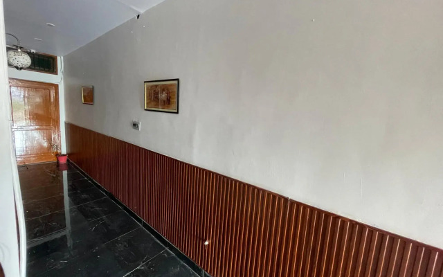 Hotel Arrow 19 by OYO Rooms